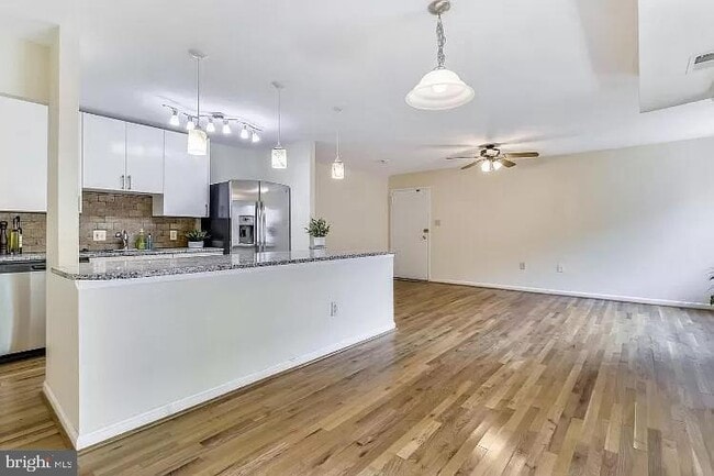 Photo - 12405 Braxfield Ct Unit 509
