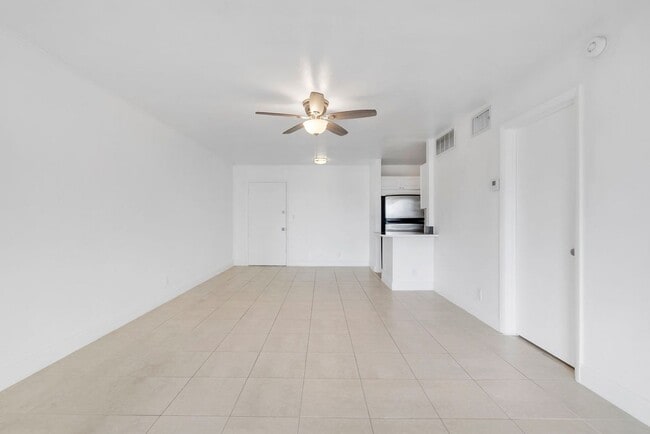 Photo - 3040 NE 16th Ave