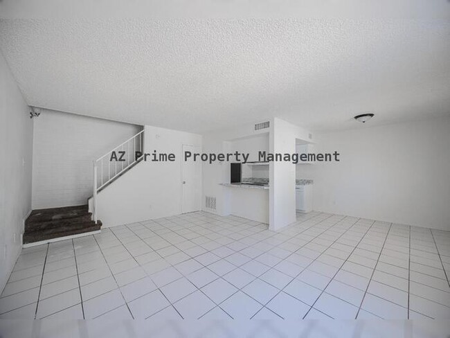 Photo - 5246 N 42nd Ln