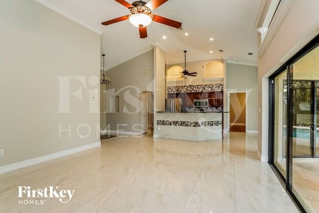 Photo - 126 NE 17th Ave