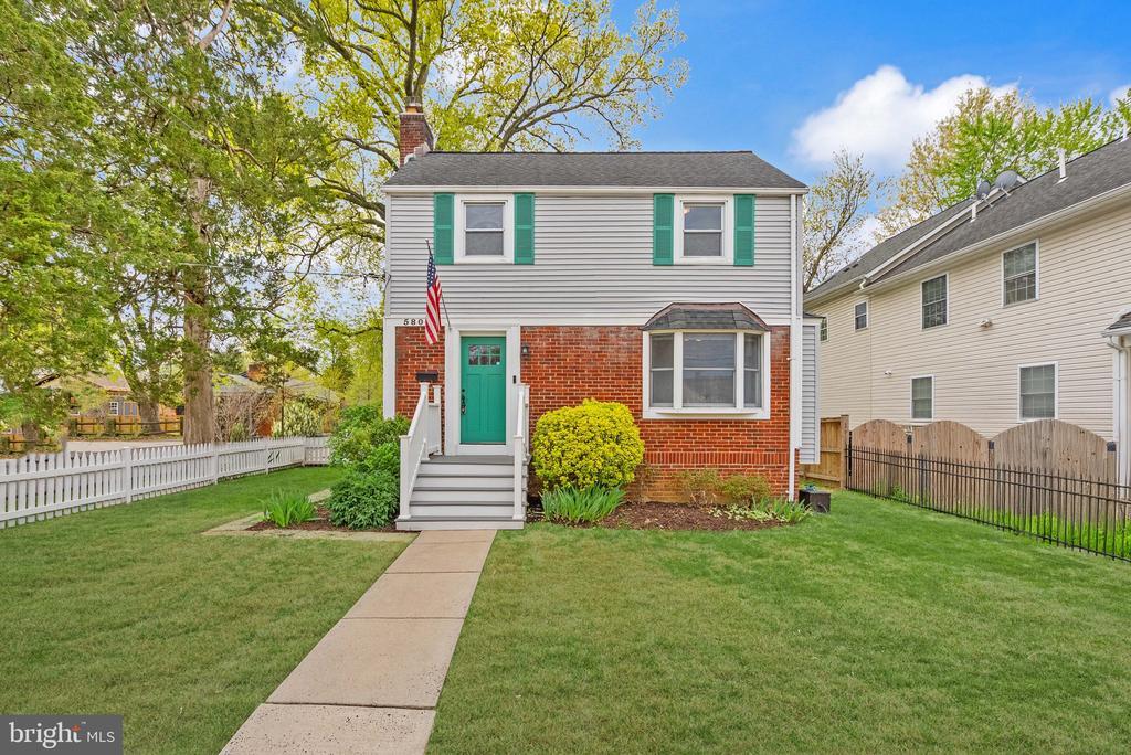 Photo - 5800 3rd St S (Arlington, VA)