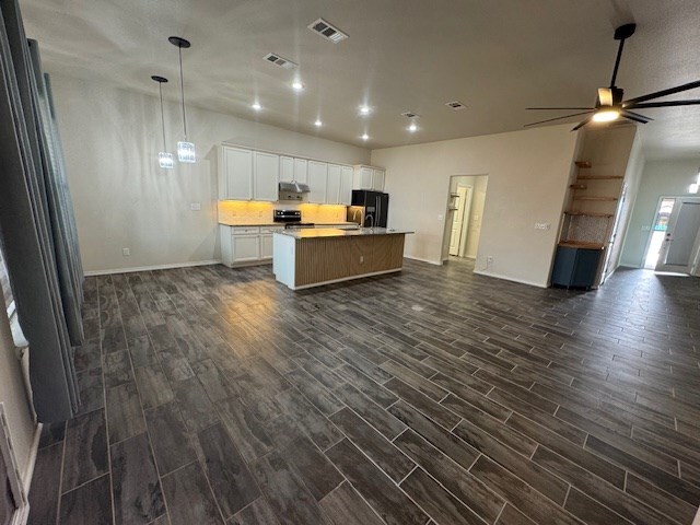 Photo - 6905 Stetson Dr