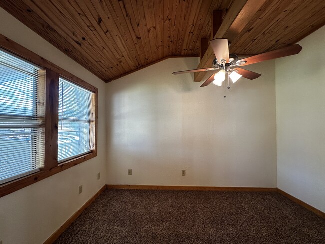 Photo - 1453 Chapparal Rd