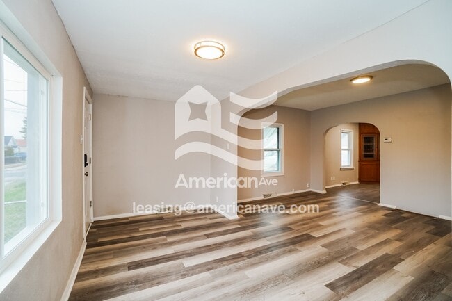 Photo - 5848 316th St
