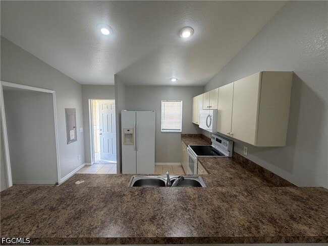 Photo - 4535 26th St SW