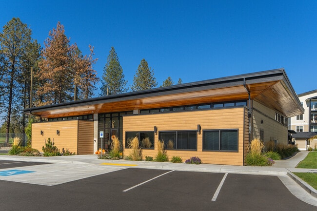 Photo - Black Iron Apartments