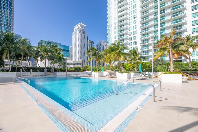 Photo - 950 Brickell Bay Dr Unidad 2008 Rental