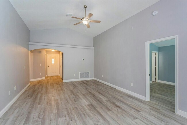 Photo - 2909 Summer Winds Cir