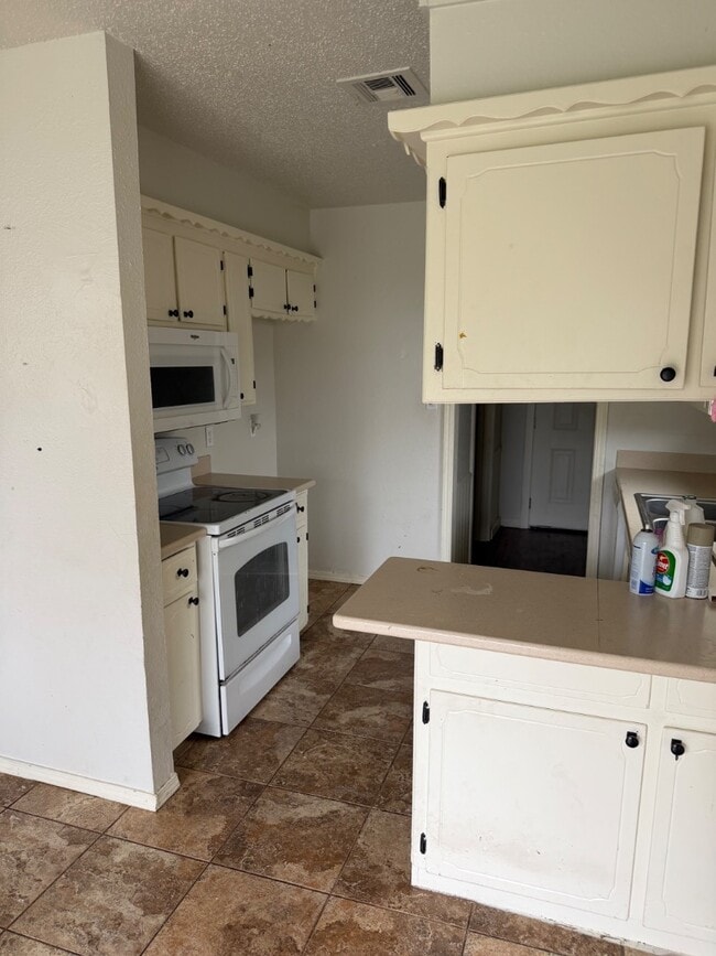 Photo - 125 SW 15th St