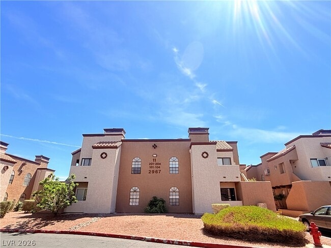 Photo - 2967 Juniper Hills Blvd Unidad 104