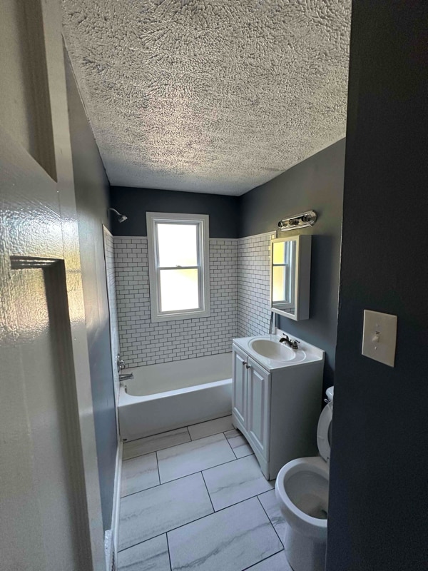 Photo - 950 Helmsdale Rd Unit Down