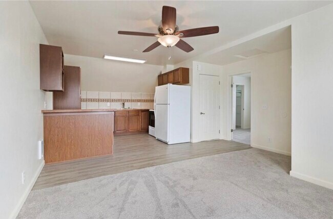 Photo - 2156 S M St Unit B