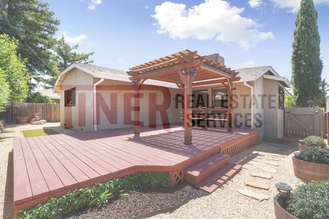 Photo - 5807 Filbert Ave