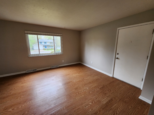 Photo - 2347 Graham Rd Unit 2