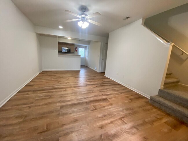 Photo - Spacious 4-Bedroom Home with 2-Car Garage in Columbia, MO