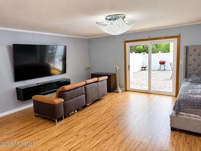 Photo - 58 Thorne Ln