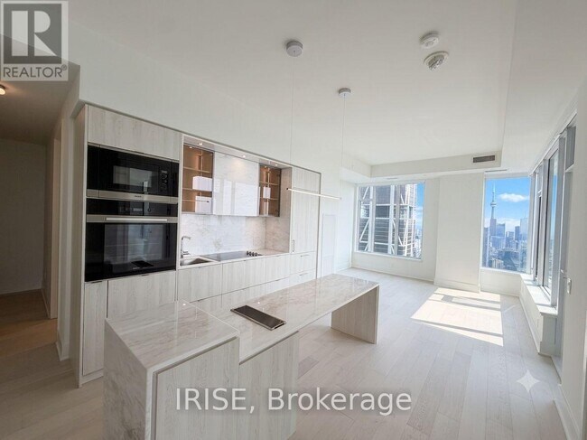 Photo - 11 Yorkville Ave Unit 5909