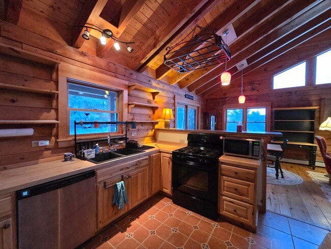 Photo - 18 Mirror Lk Hts