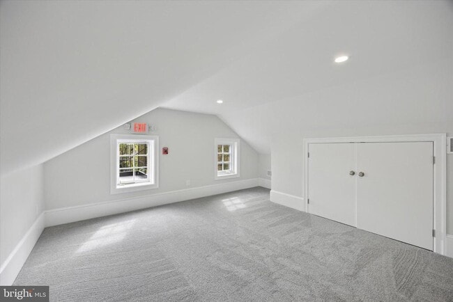 Photo - 21 S Clinton St