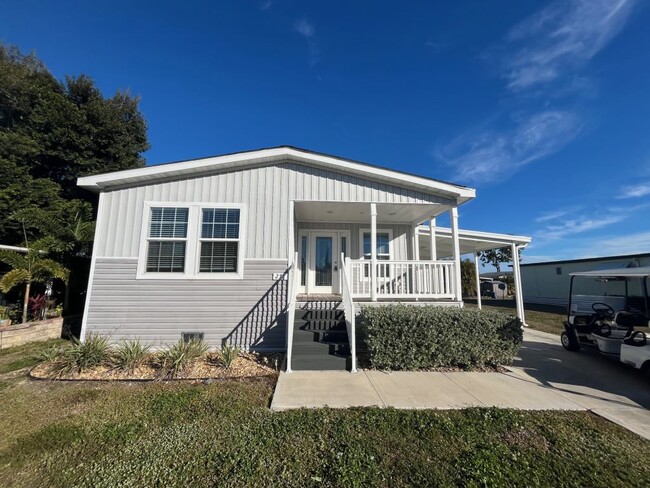 Building Photo - 271 Sable Dr