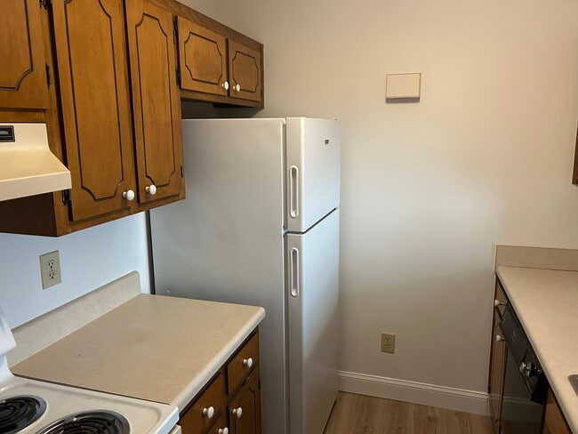 kitchen - 3311 Mill Run Unit 3311 Miill Run