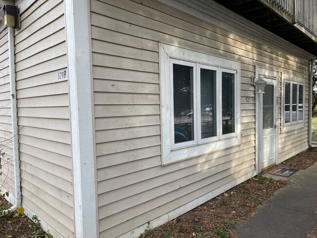 Photo - Nice and Spacious 1 Bedroom 1 Bath with Attached 1 Car Garage located in Wauconda!