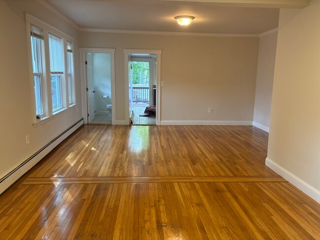 Photo - 167 Sharon St