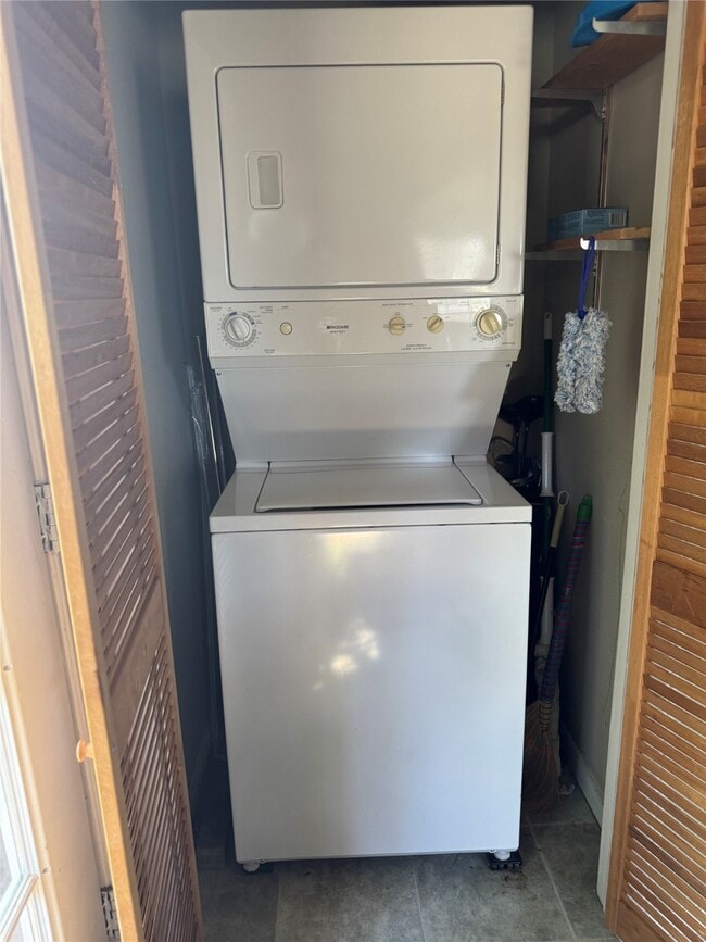 Photo - 3934 Fernwood Dr