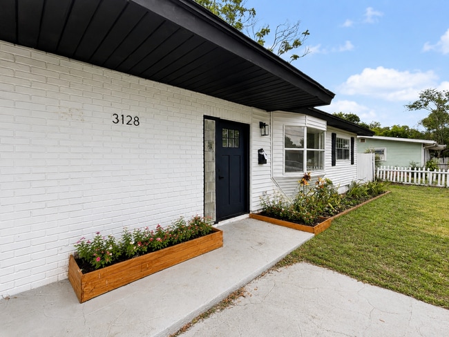 Photo - 3128 49th Street N