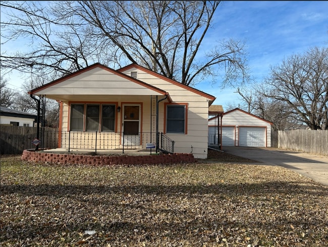 Building Photo - 561 N Knight St