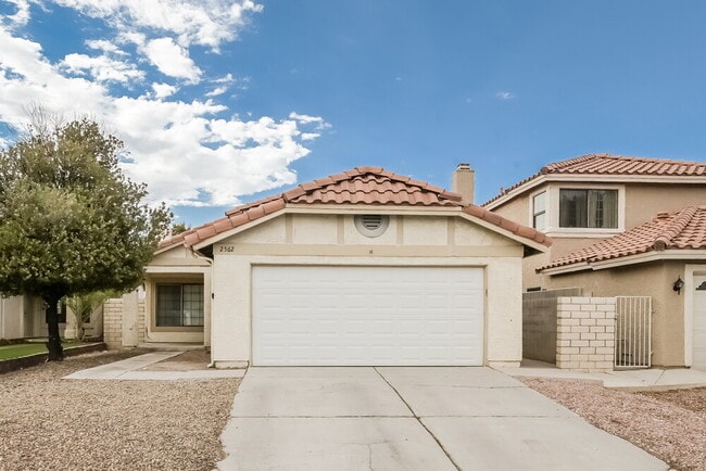 Building Photo - 2562 Machado Dr