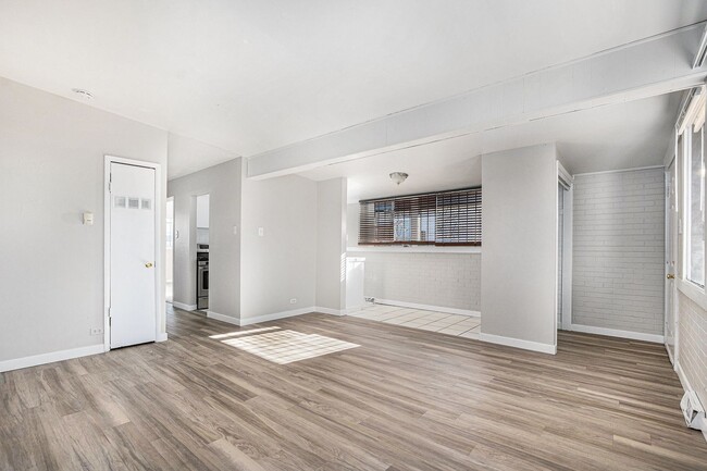 Photo - Newly Renovated 2Bed/1Bath Duplex in Park Hill