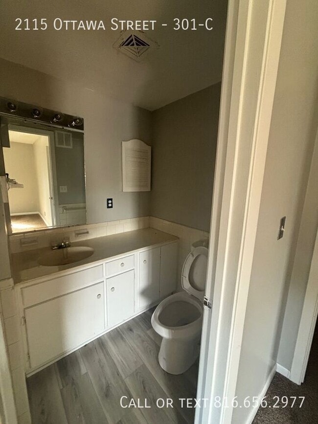 Photo - 2115 Ottawa St Unit 301-C
