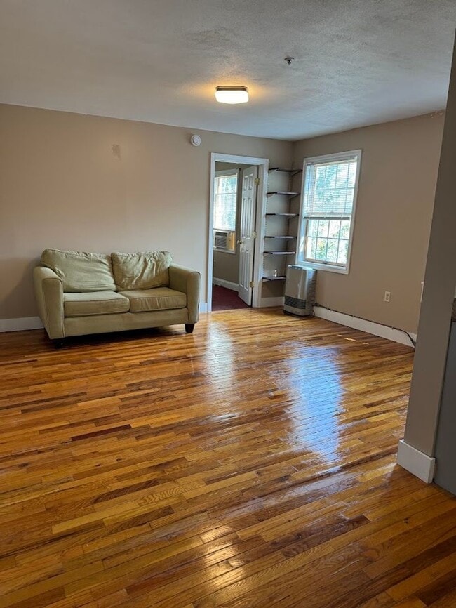 Photo - Portsmouth 1 bedroom Unit B