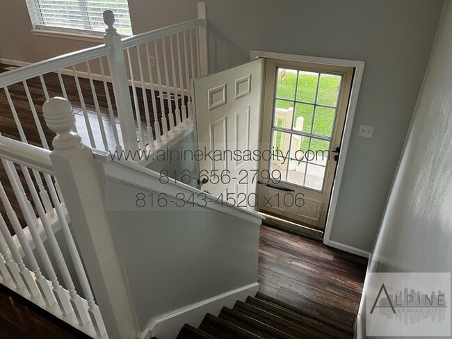 Photo - Northland Split Level All Electric!