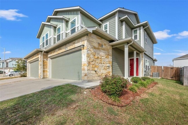 Photo - 15216 Spruce Frost Cv