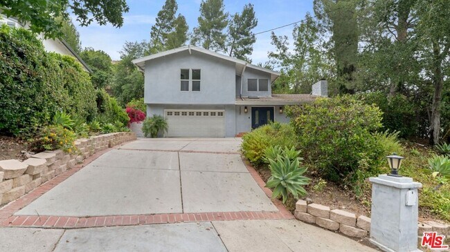 22540 Margarita Dr
