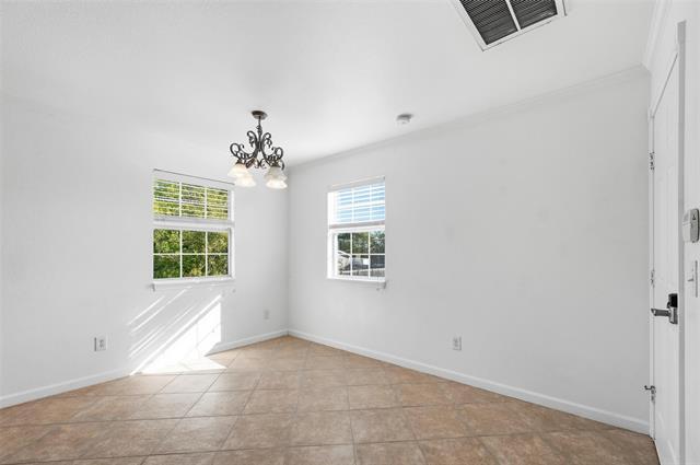 Photo - 633 Rose Garden Dr