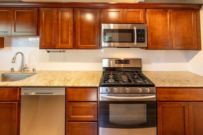 Beautifully updated 2 Bedroom Near Downtown! - Beautifully updated 2 Bedroom Near Downtown! Casa