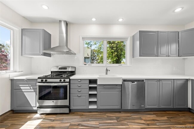 Photo - 26005 Kensington Pl