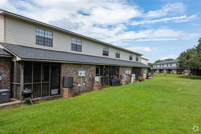 Castlewood Townhouses