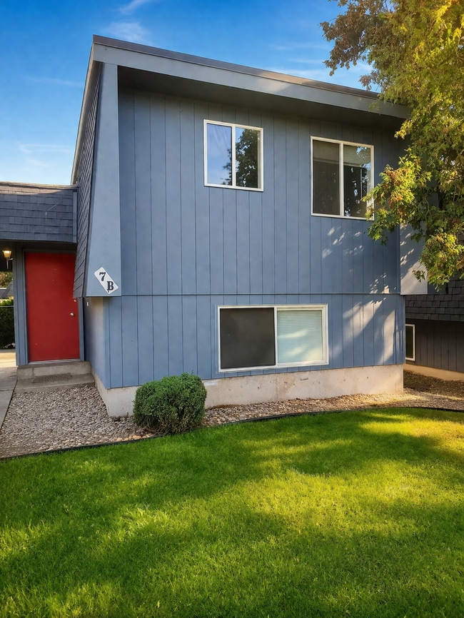 Building Photo - 1122 Francis Ave Unit 7B