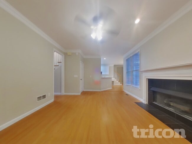 Photo - 1538 Fallen Leaf Dr SW