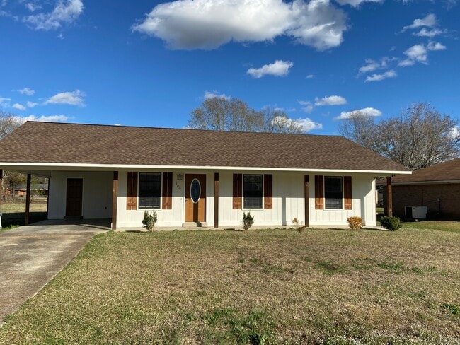 Photo - 100 Belle Cir