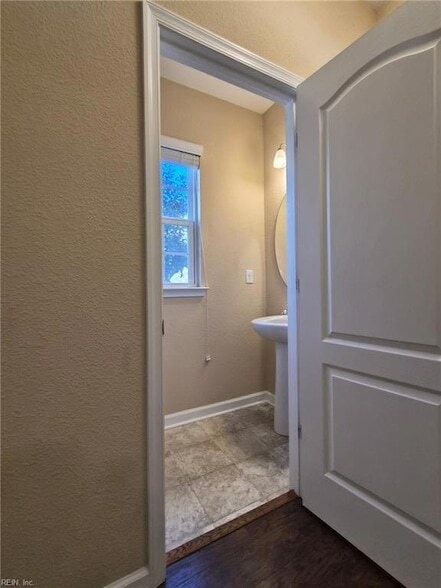 Photo - 279 Tigerlilly Dr