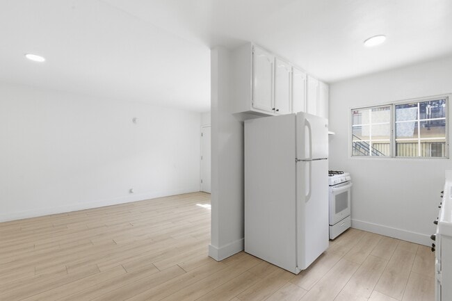 Photo - 3324 Drew St