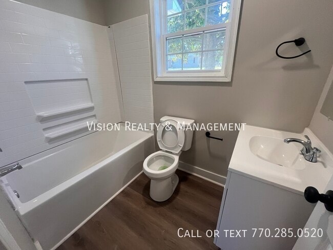 Photo - 107 Merrill St