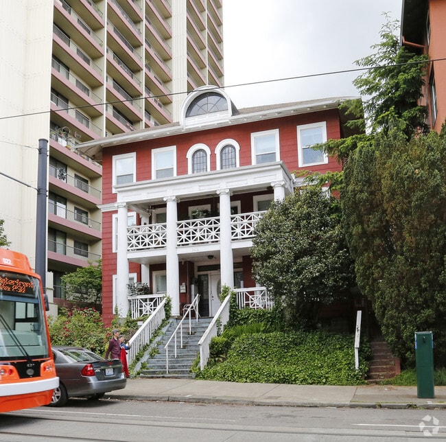 Photo - Hidwell Apartments