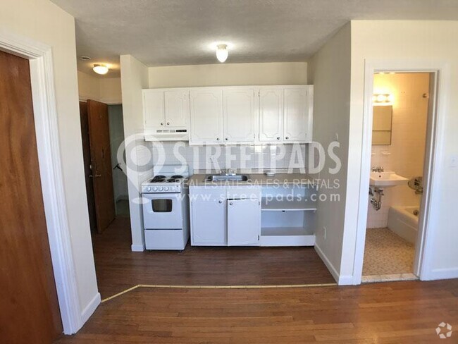 Building Photo - 1 bedroom in Boston MA 02135 Rental
