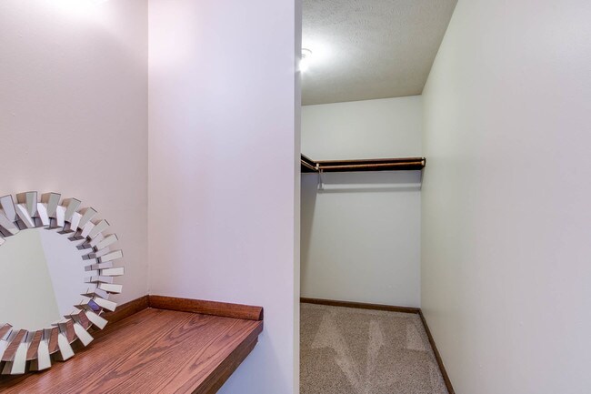1119 Laramie